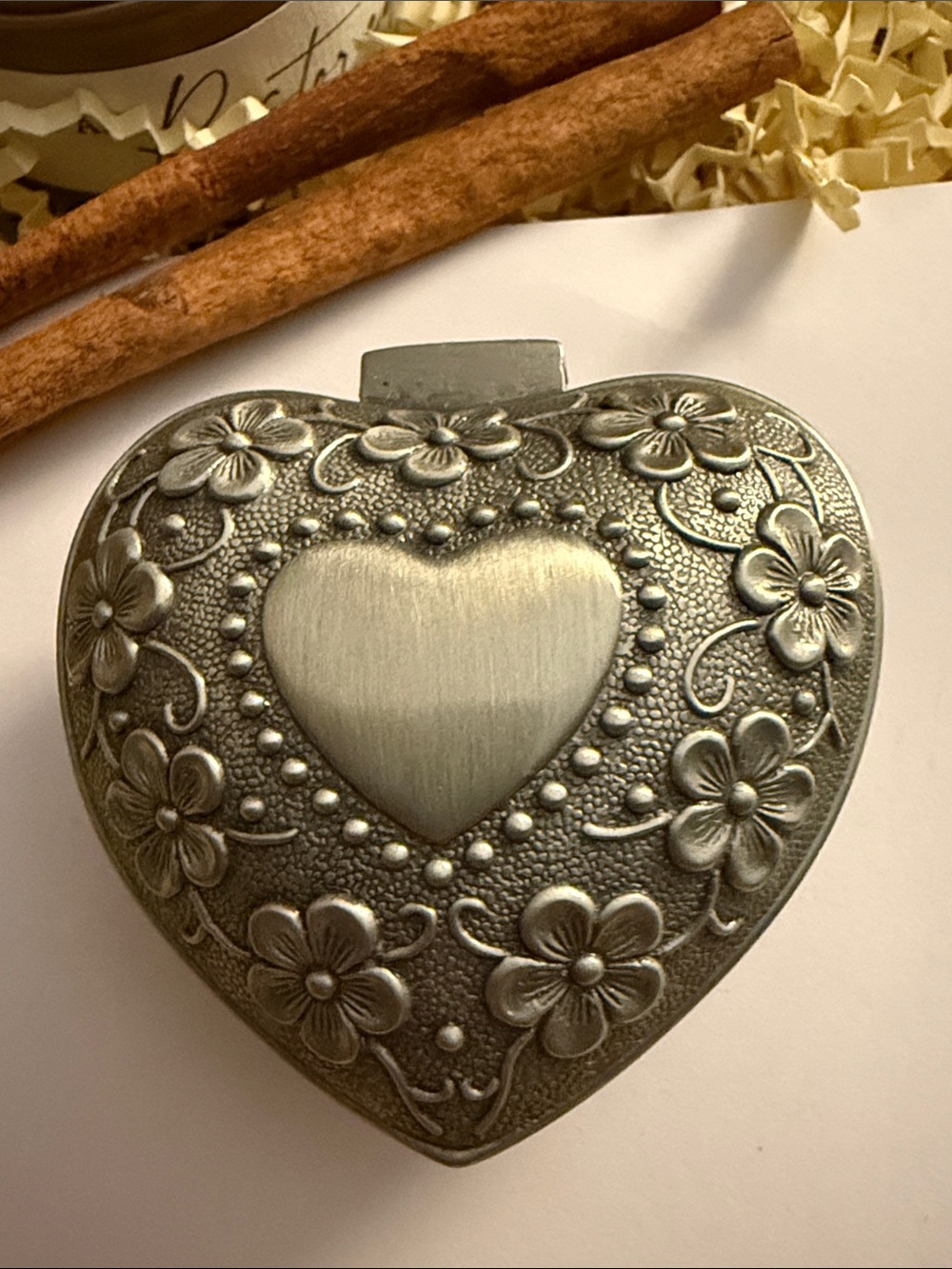 Heart-Shaped Floral Trinket Box - Silver